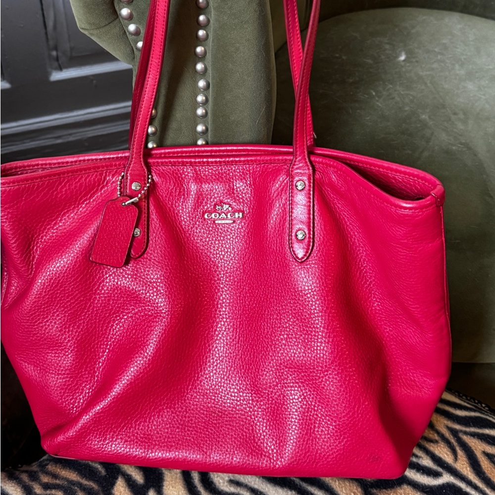 Coach City Zip Tote In Pinkish Red Pebbled Leather